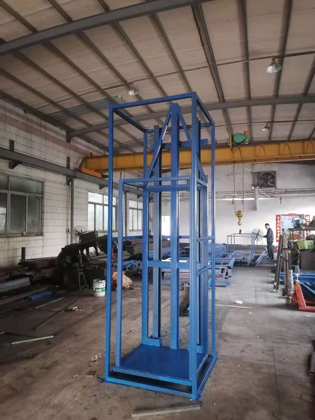 东莞液压提升机升不上来怎么办?